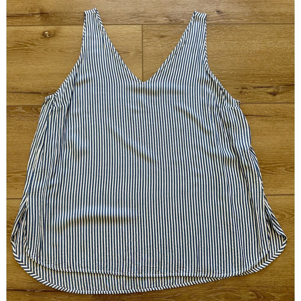 Women's Old Navy Striped Tank Top Tulip Hem Size XL Blue/White GUC